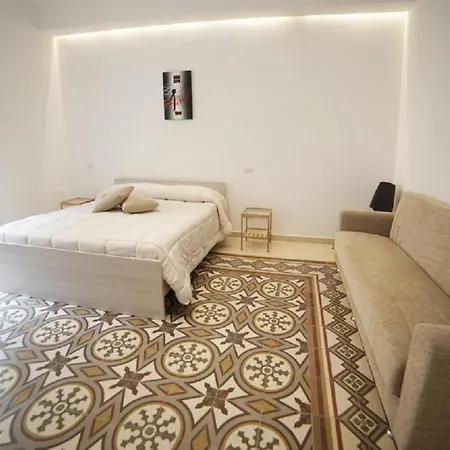 Basilicata Host To Host - Charme Πανσιόν 3*